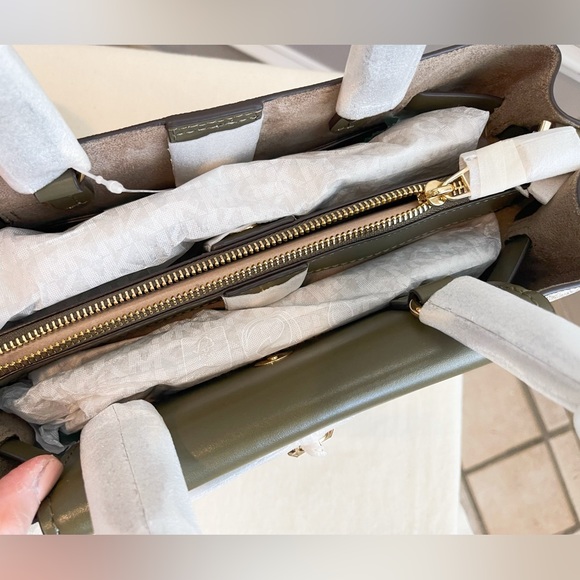 🔥Stunning! Michael Kors Hamilton Belt Small Logo Set - Picture 6 of 14